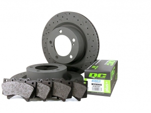 КОМПЛЕКТ ПЕРЕД. Toyota LC200 2015+, Lexus LX450D, LX570 2015+ Тормозные диски HAWK + колодки DC HD+ ― MaxiSport Tuning
